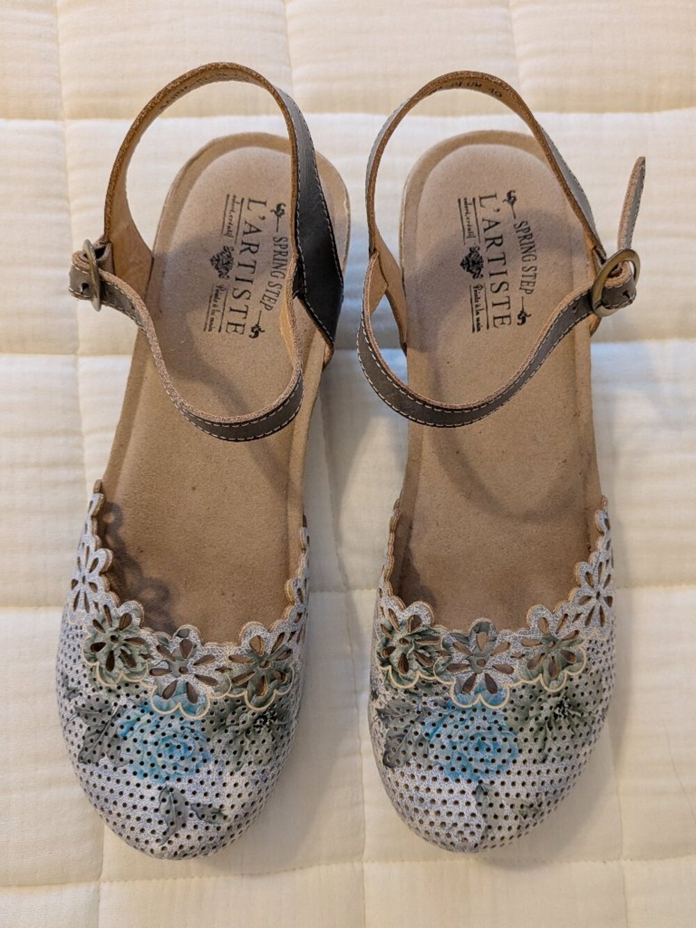 L'Artiste by Spring Step Aahna Floral Wedge Sandals Blue Multi Size 40 US 9